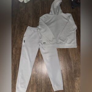 BYLT Men’s Premium Roamknit Hoodie/Joggers Set!